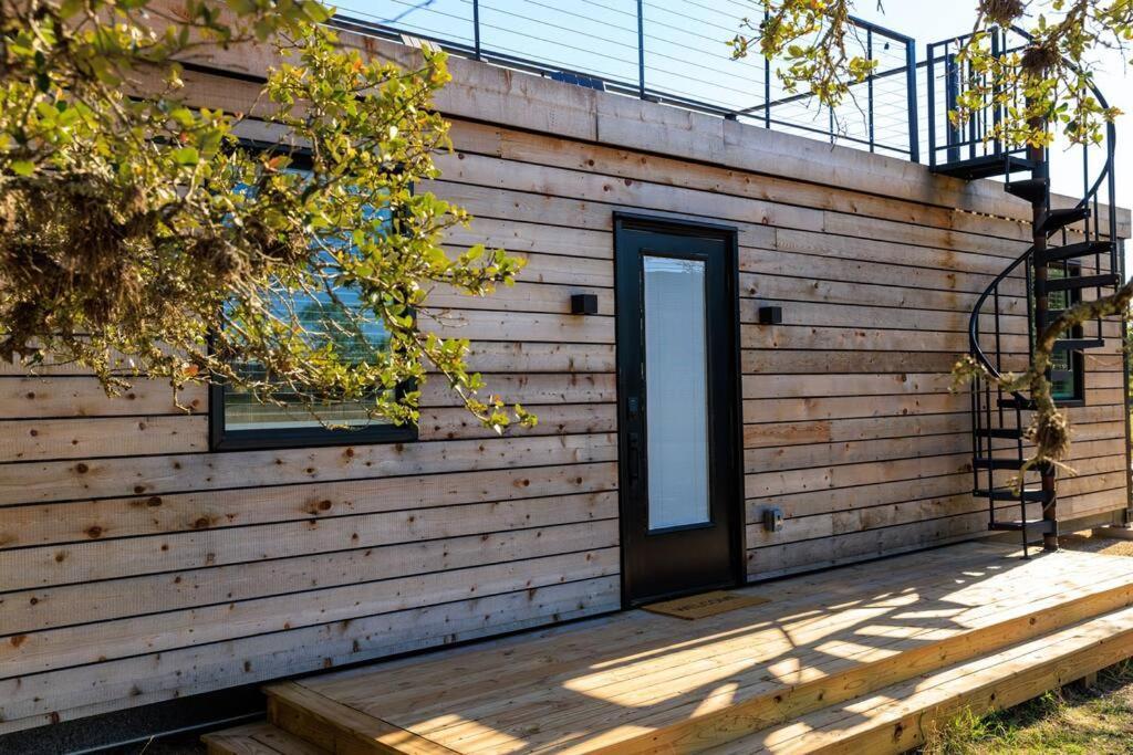 New! The Texas Longhorn-Luxury Container Home Fredericksburg Exterior photo